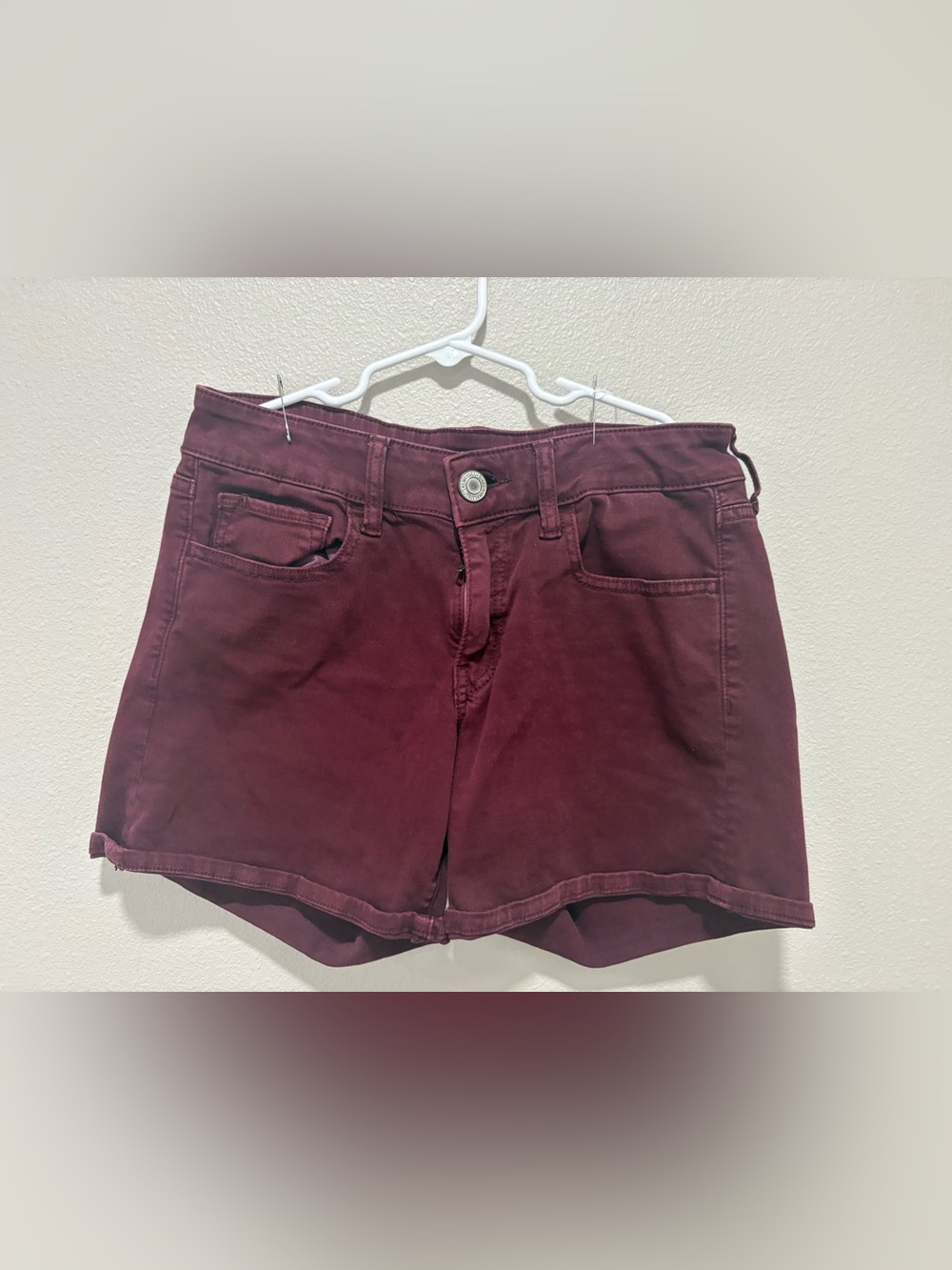 American Eagle Midi Women's Burgundy Casual Denim Shorts size 6